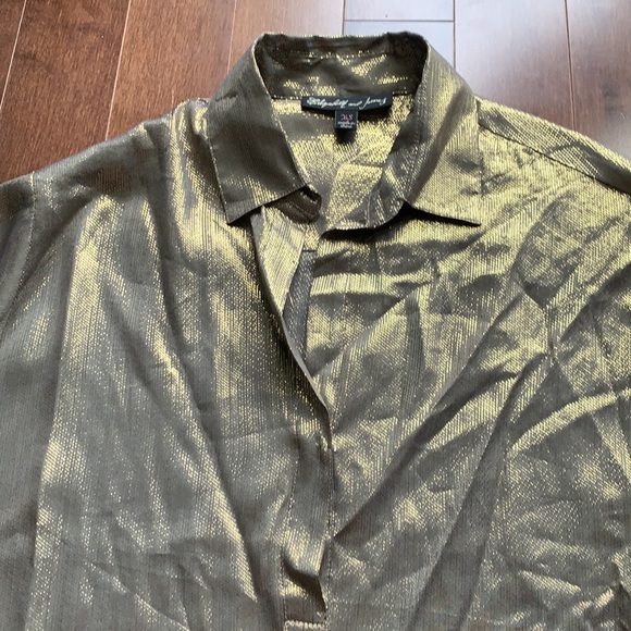 Elizabeth and James Dolman Sleeve Batwing Gold Top - Picture 2 of 11